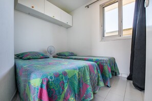 2 chambres, fer et planche à repasser, Wi-Fi gratuit