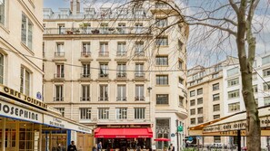 Exterior - Merveil - Luxury Suite - Louvre - Rousseau (Paris)