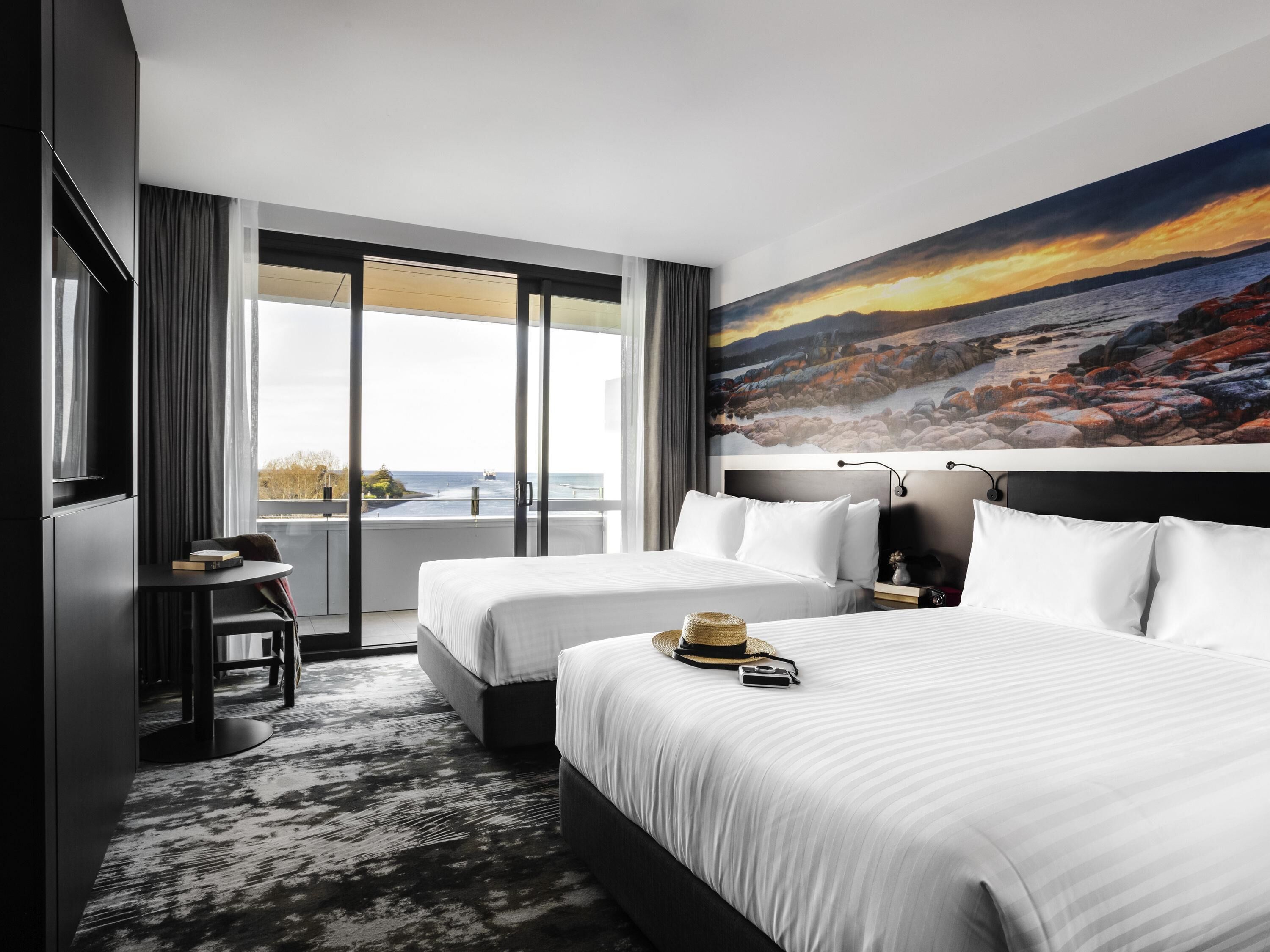 Superior-Doppel- oder -Zweibettzimmer, 2 Queen-Betten, Balkon | Hochwertige Bettwaren, Minibar, Zimmersafe, individuell dekoriert