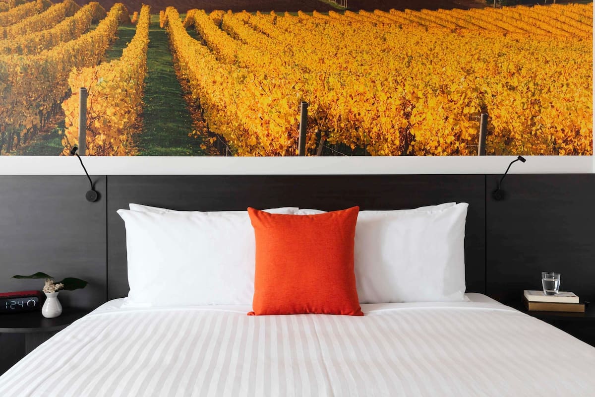 Ropa de cama de alta calidad y minibar