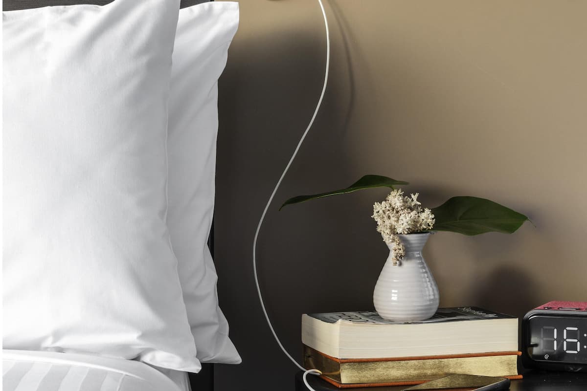 Luxe beddengoed, een minibar, een kluis op de kamer