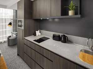 Memory-foam beds, in-room safe, desk, laptop workspace