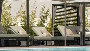 Outdoor pool, pool loungers