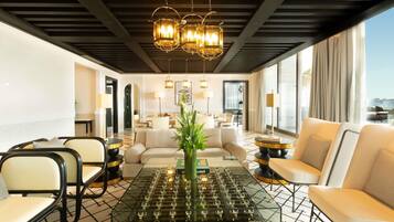 Premium bedding, pillow-top beds, minibar, in-room safe