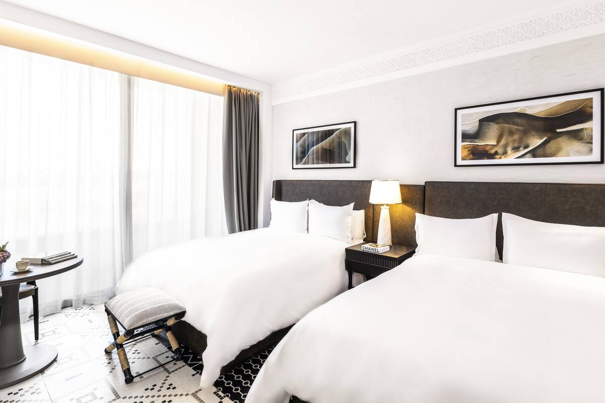 Fairmont Gold, Rom, 2 queensize-senger, balkong | Sengetøy av topp kvalitet, senger med overmadrass og minibar