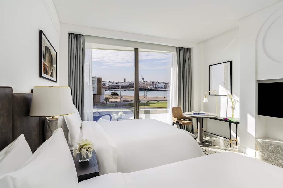 1 chambre, minibar, coffres-forts dans les chambres