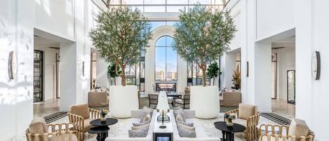 2 bars-salons, bar sur le toit