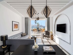 Minibar y caja de seguridad en la habitación 