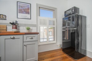 Fridge, microwave, oven, stovetop - Ange De Mer (Sea Angel) (Beaufort)