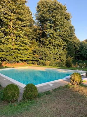 Piscina a l'aire lliure 