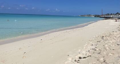 Ocean Pearl Bimini Bay Entire Condo Close to Pool with an optional golf cart
