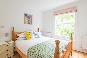 4 chambres, bureau, fer et planche à repasser, Wi-Fi