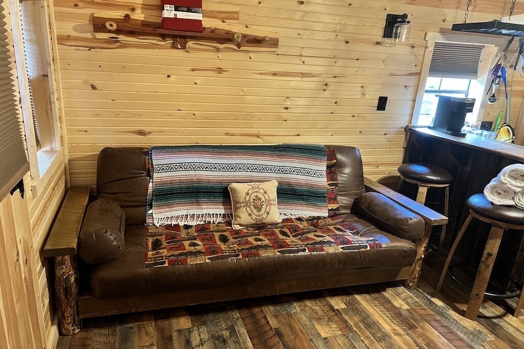 智能電視、壁爐、乒乓球設施