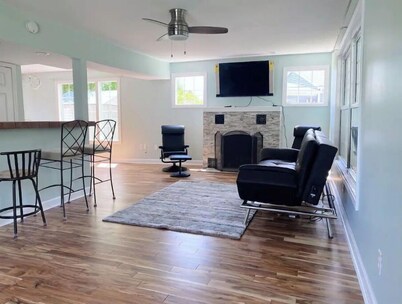 Waterfront Living II