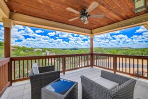 Terrace/patio - Spacious, dog-friendly home with two decks, views, grill, W/D & community pool (Lago Vista)