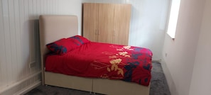 Apartment | 1 bedroom - Lovely 3-bed Apartment in Parkgate Rotherham (Rotherham)