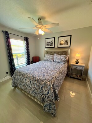 3 bedrooms, desk, iron/ironing board, free WiFi