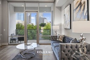Smart TV, fireplace, offices - Reluxme | Uptown-High Rise w/ Stunning Views (Charlotte)