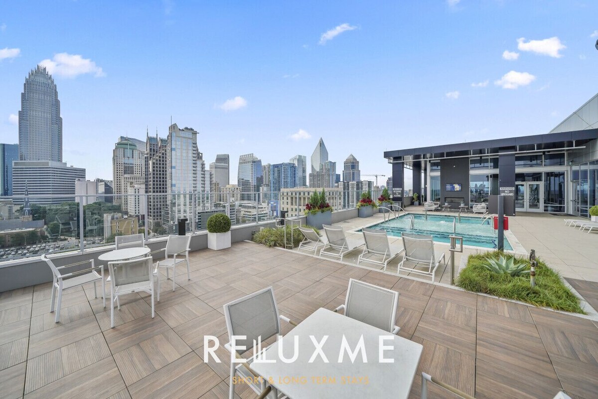 Reluxme | Uptown High-Rise w/ Stunning Views