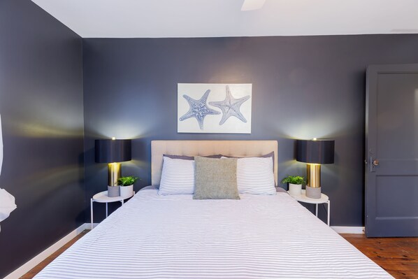 2 bedrooms, iron/ironing board, free WiFi, bed sheets