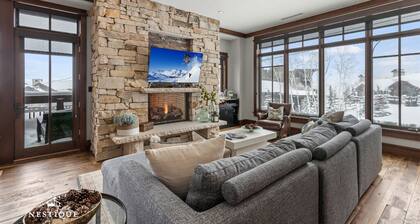 Maison Moose | Ski-In/Ski-Out Luxury Deer Valley Condo at Arrowleaf | A Nestique Property
