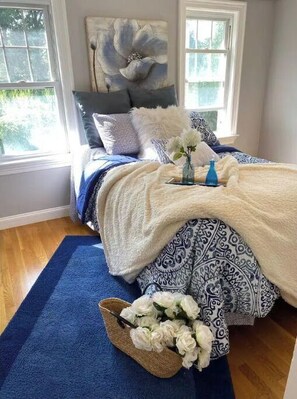 3 quartos, berço de viagem, Wi-Fi de cortesia, roupa de cama