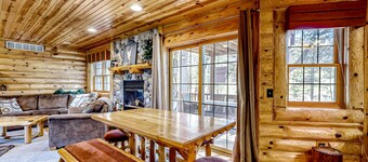 3BR Golf Course-Front Cabin with Hot Tub, Game Room and Pool/Lake Access