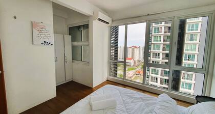 Jom La @ 2 Rooms De Centrum (Netflix) Bangi, Kajang