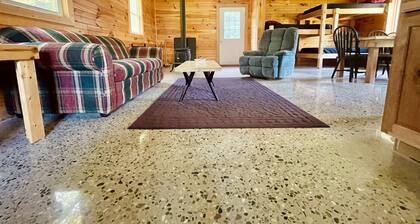 Cabin with beautiful acreage bordering Manistee National Forest