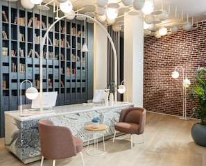 Reception - Ecole St Pierre Hotel (Istanbul)