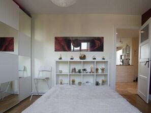 2 chambres, fer et planche à repasser, Wi-Fi, draps fournis