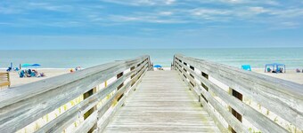 Breath of Heaven- 1BR Litchfield Condo sleeps 6