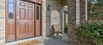 Magnificent Villa, Private Pool, Fire Pit w/Huge Backyard