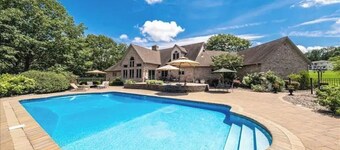 Magnificent Villa, Private Pool, Fire Pit w/Huge Backyard