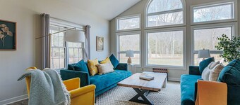 Fire Pit+Hot Tub+Game Room in family-friendly house perfect for Christmas