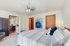 5 habitaciones, tabla de planchar con plancha, internet y ropa de cama 