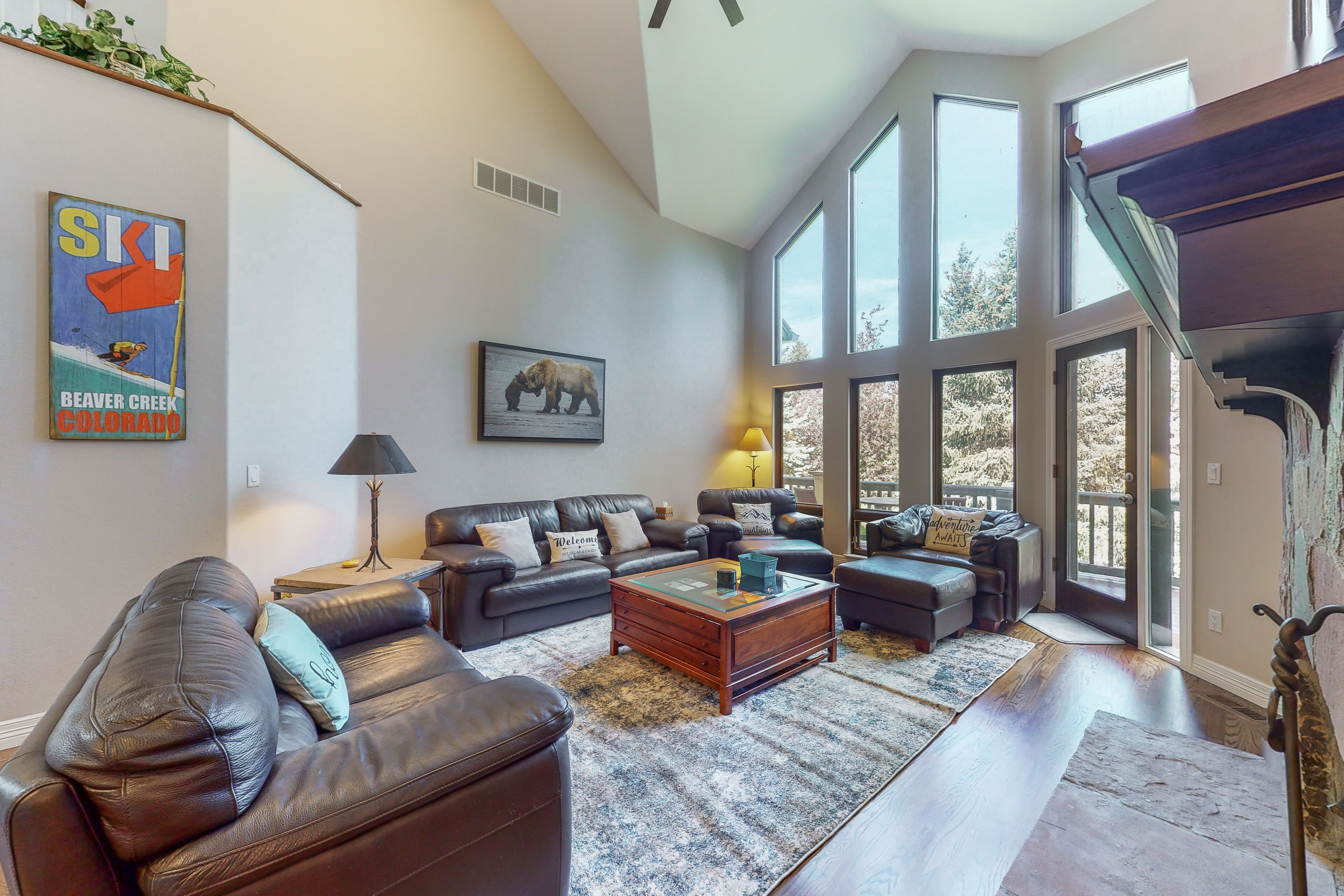 Stunning mountain abode near the slopes with deck, grill, W/D & shared hot tub