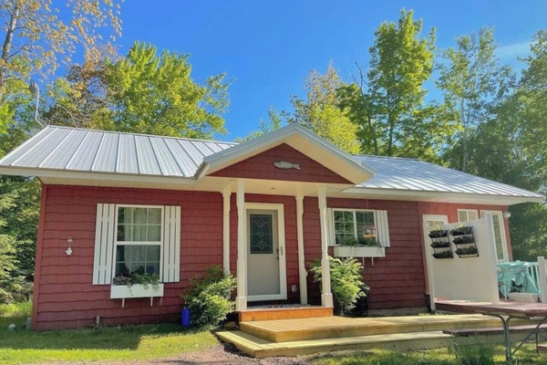 Welcome to Corny Cottage!