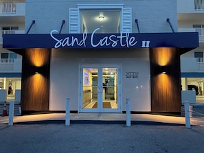 Exterior detail - FREE PERKS INCLUDED!! Sand Castle II PH2 - GULF FRONT TOP FLOOR Condo! (Indian Shores)