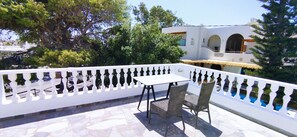 Chambre Double Deluxe, 1 grand lit, vue ville | Balcon