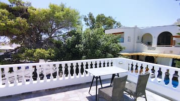 Deluxe Apartment | Terrace/patio