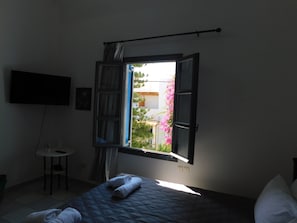 Chambre Double Deluxe, 1 grand lit, vue ville | Wi-Fi gratuit