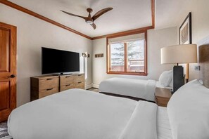 3 bedrooms, in-room safe, desk, iron/ironing board