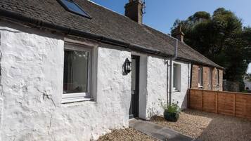Cottage | Exterior