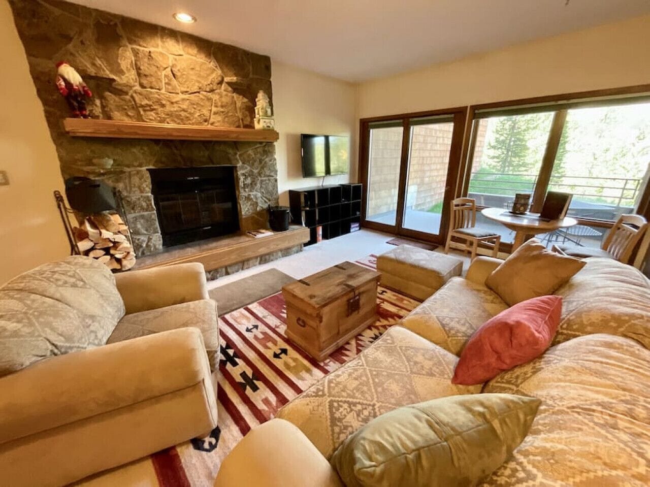 New Listing! Cozy, Views, Close to Everything! in Big Sky, United States