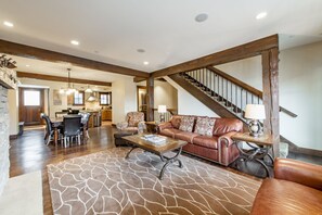 Télévision, cheminée