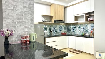 Fridge, microwave, oven, electric kettle