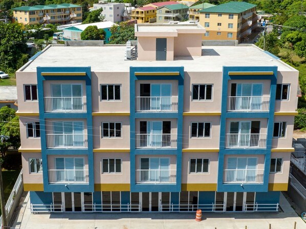 Fachada de la propiedad