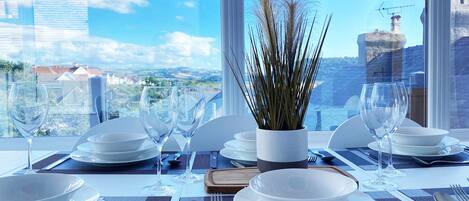 Cottage | Private kitchen | Fridge, dishwasher, electric kettle, toaster