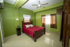 3 habitaciones y caja de seguridad en la habitación 